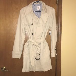 Gap Trenchcoat